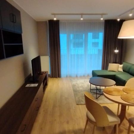 Fantastyczny Apartament Lotnisko ポズナン エクステリア 写真